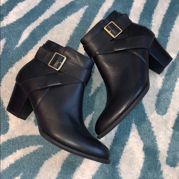 vionic trinity ankle boot